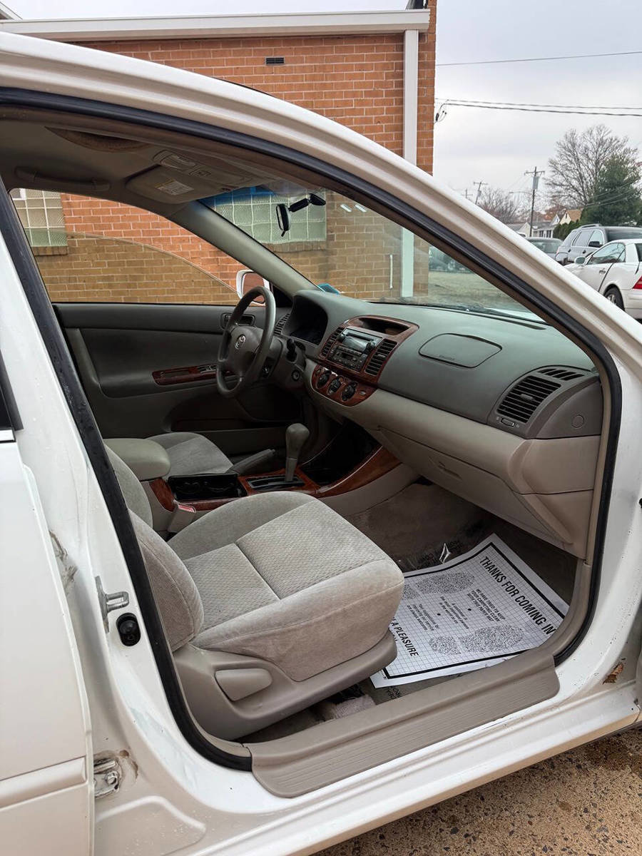 Used 2003 Toyota Camry LE FWD image 8