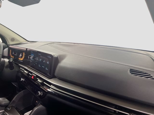 New 2026 Kia Sportage EX FWD image 30