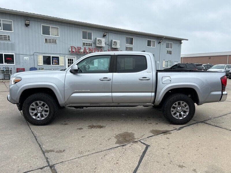 Used 2019 Toyota Tacoma SR5 image 3