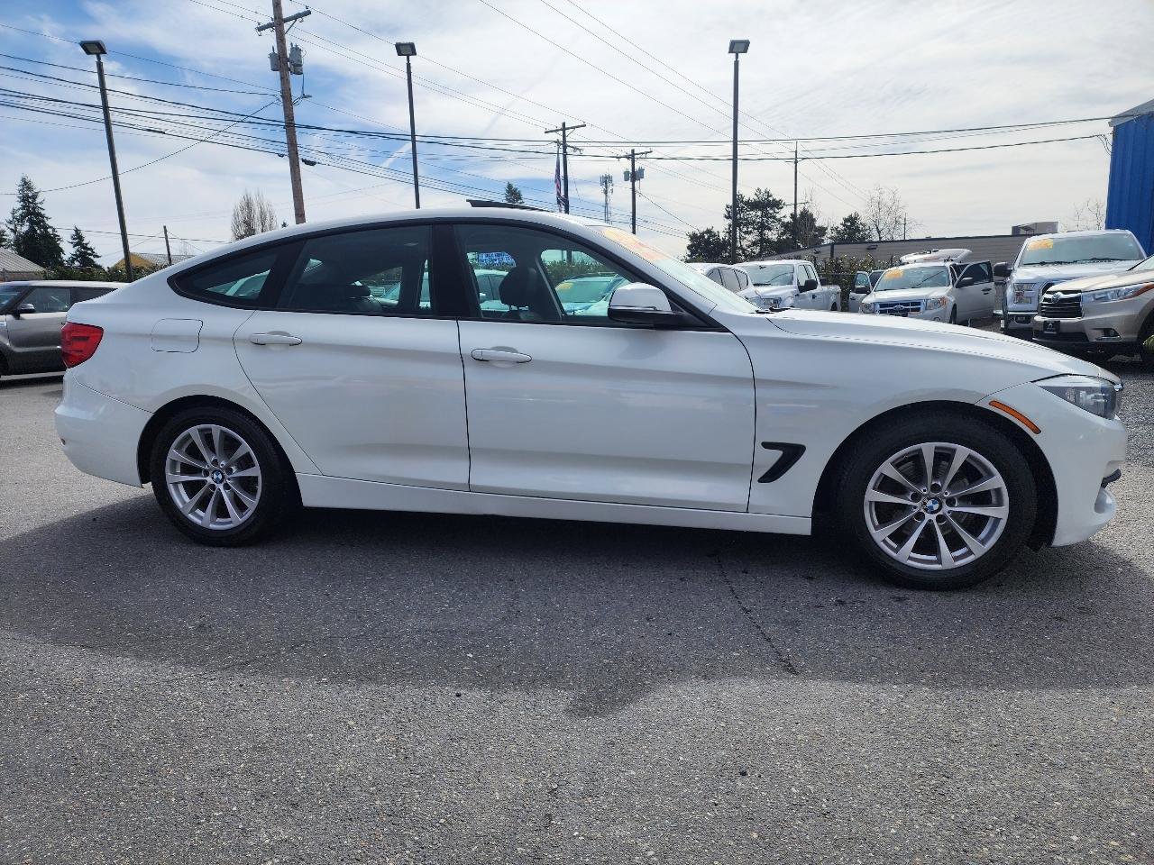 Used 2015 BMW 328i Gran Turismo xDrive AWD/4WD image 5