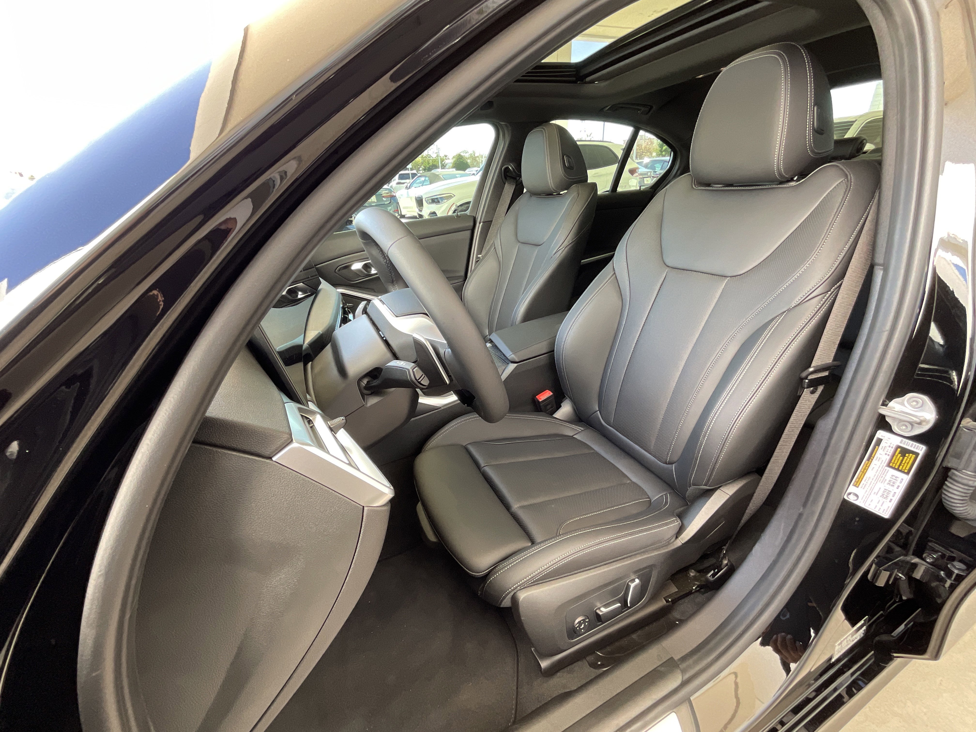 Certified 2025 BMW 330i Sedan image 10