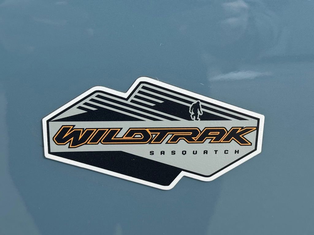 Used 2022 Ford Bronco Wildtrak image 9