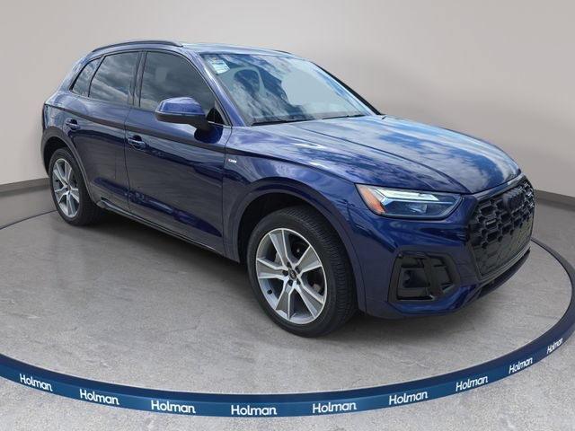 Used 2025 Audi Q5 2.0T Premium w/ Convenience Plus Package AWD/4WD image 4