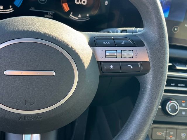Certified 2025 Hyundai Santa Cruz SE AWD/4WD image 24