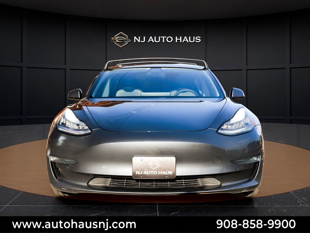 Used 2020 Tesla Model 3 Performance image 3