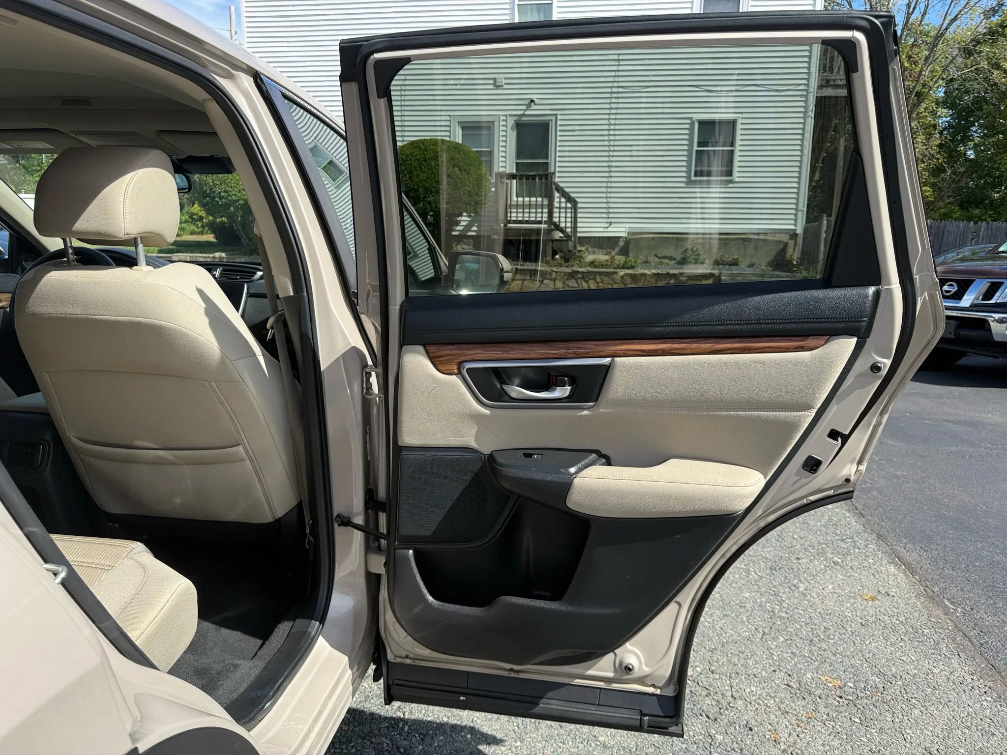 Used 2018 Honda CR-V EX image 19