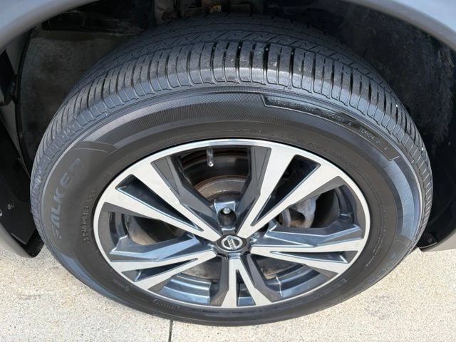 Used 2019 Nissan Rogue S AWD/4WD image 21