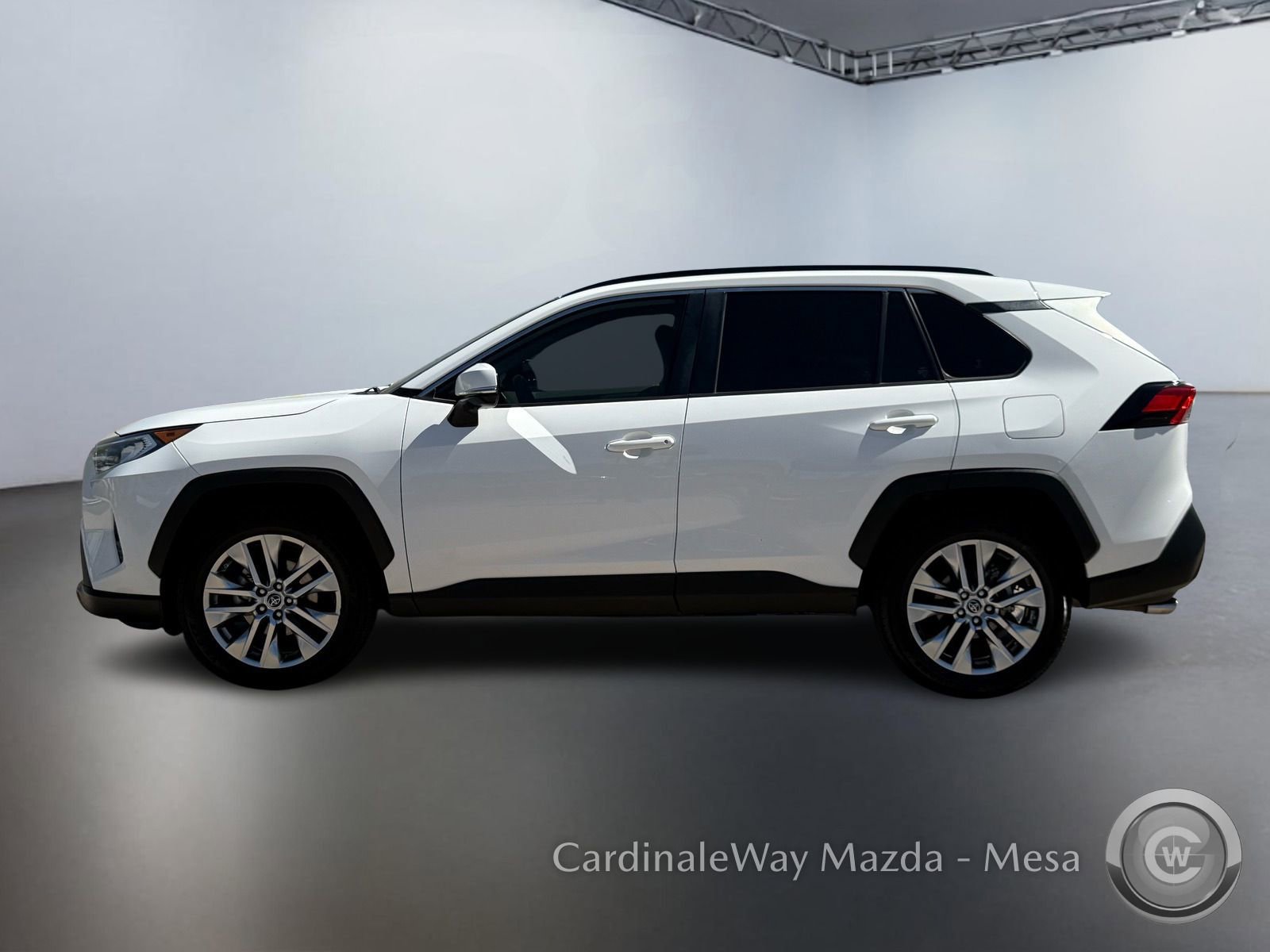 Used 2019 Toyota RAV4 XLE Premium w/ Cold Weather Package image 8