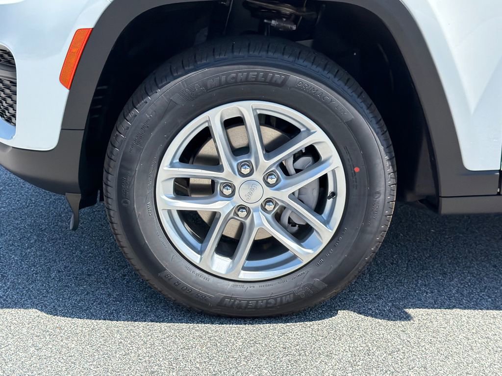 New 2026 Jeep Grand Cherokee Laredo X AWD/4WD image 11