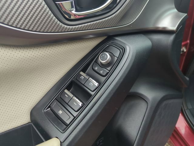 Used 2022 Subaru Impreza 2.0i Limited image 16