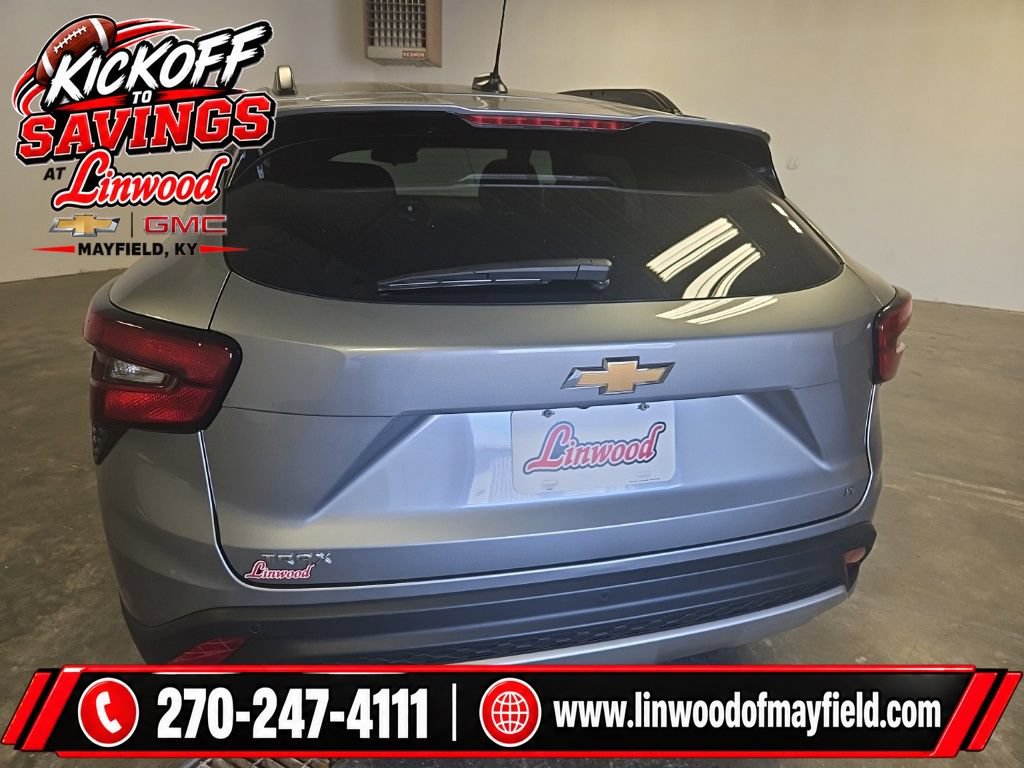 Used 2026 Chevrolet Trax LT w/ Driver Confidence Package FWD image 4