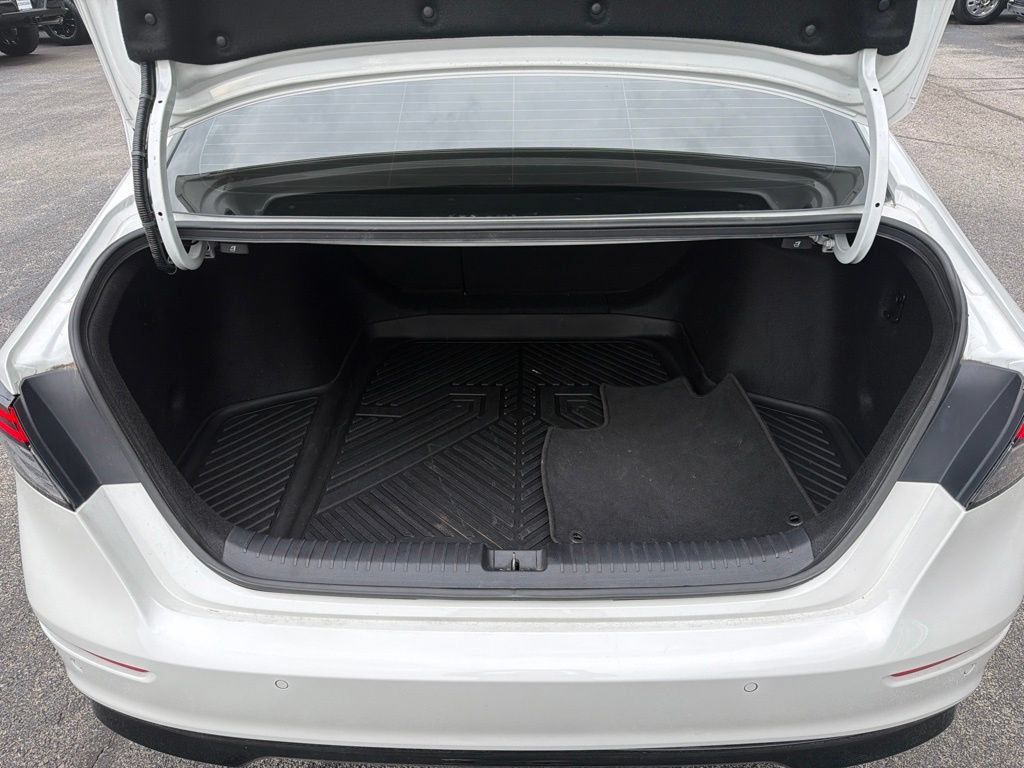 Used 2023 Honda Accord Touring image 8