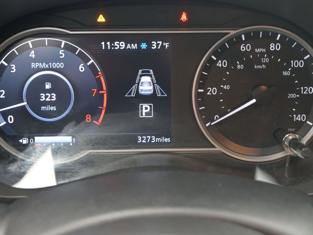 Certified 2025 Nissan Versa SR w/ Electronics Package image 18