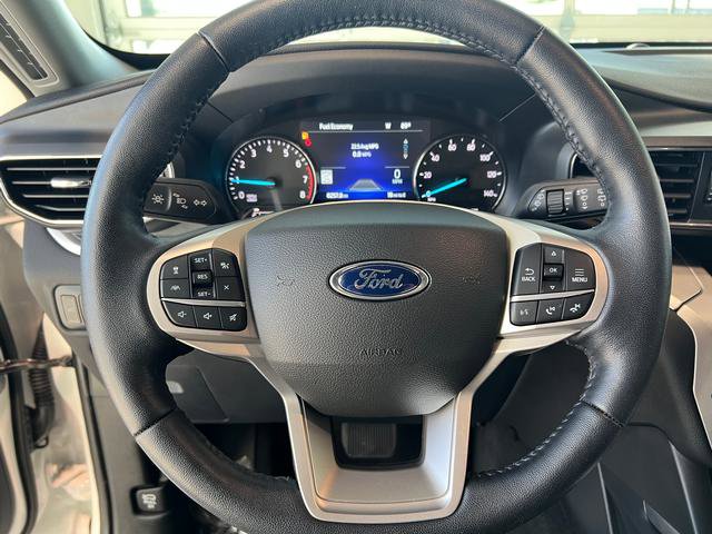 Used 2022 Ford Explorer XLT w/ Equipment Group 202A image 14