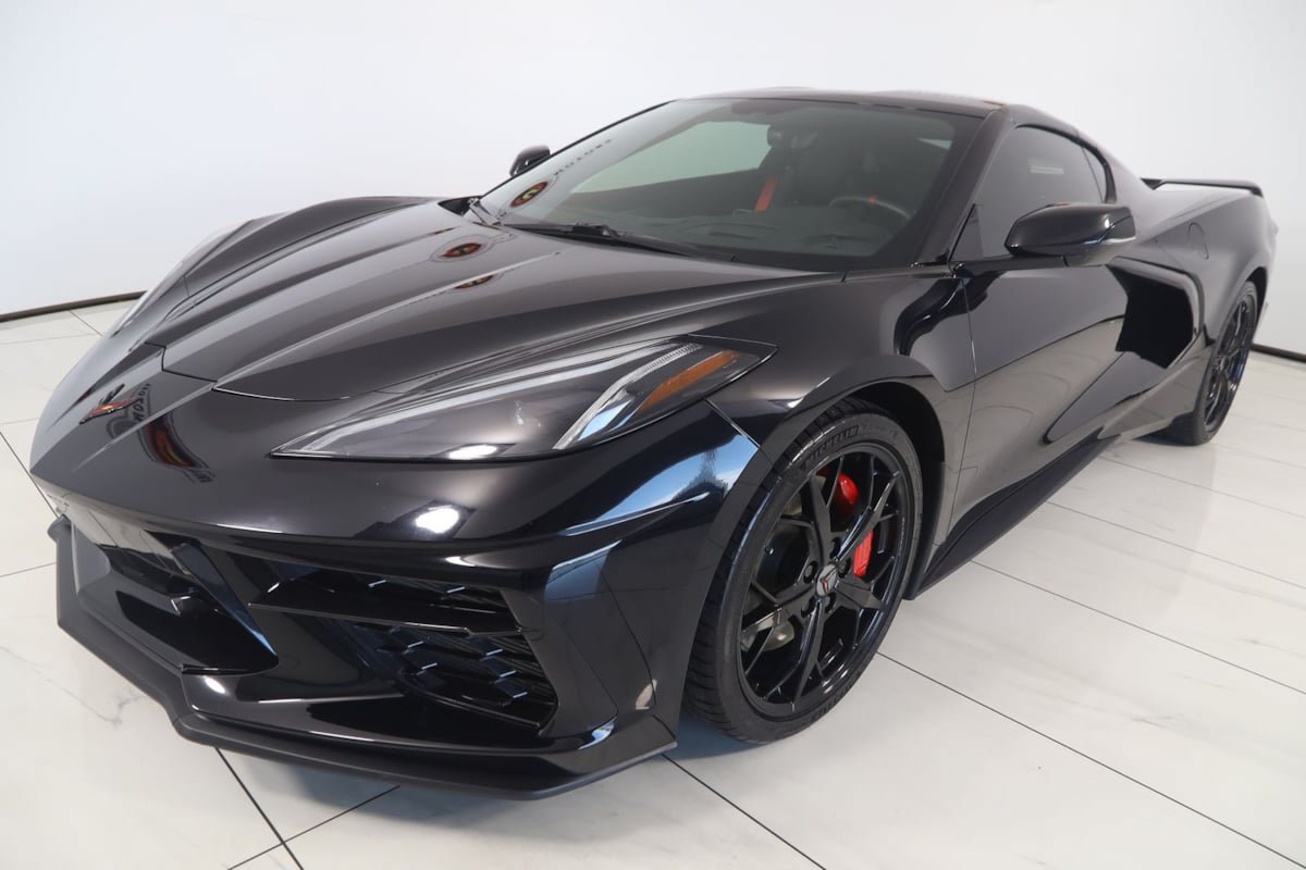 Used 2021 Chevrolet Corvette Stingray Premium Cpe w/ Z51 Performance Package RWD image 76