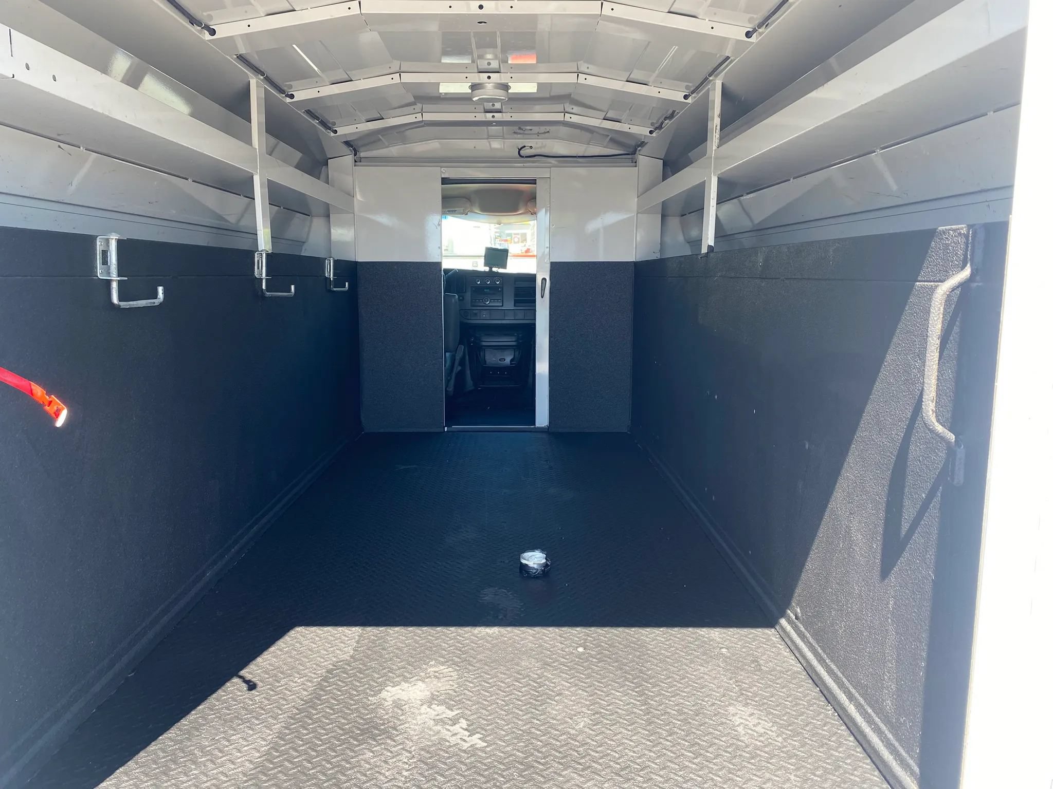 Used 2011 Chevrolet Express 3500 RWD image 21
