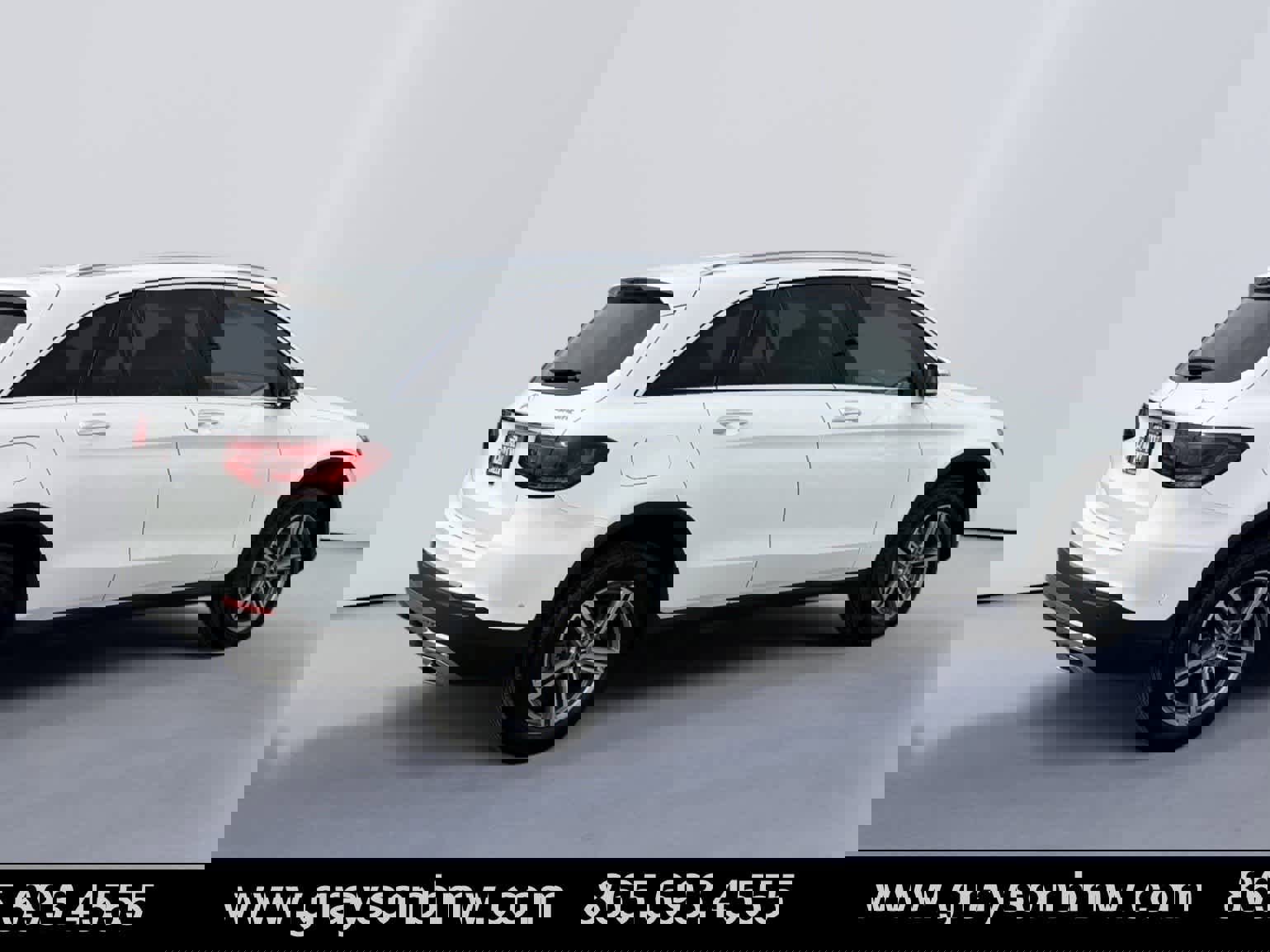 Used 2022 Mercedes-Benz GLC 300 4MATIC w/ Multimedia Package Lite image 3