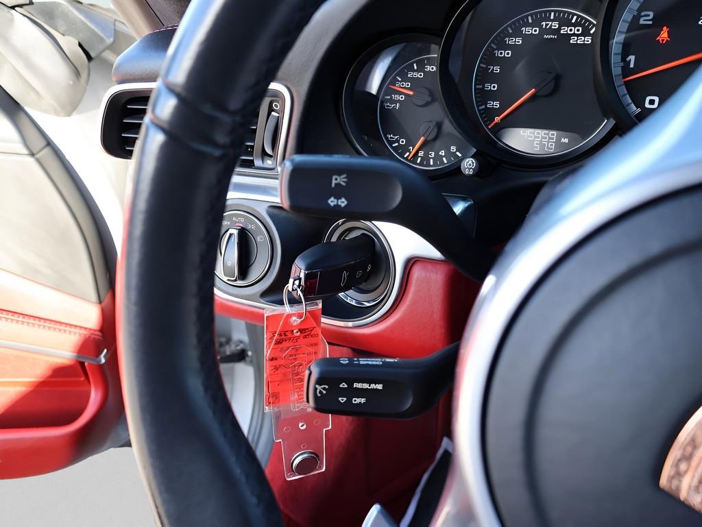 Used 2015 Porsche 911 Turbo image 27