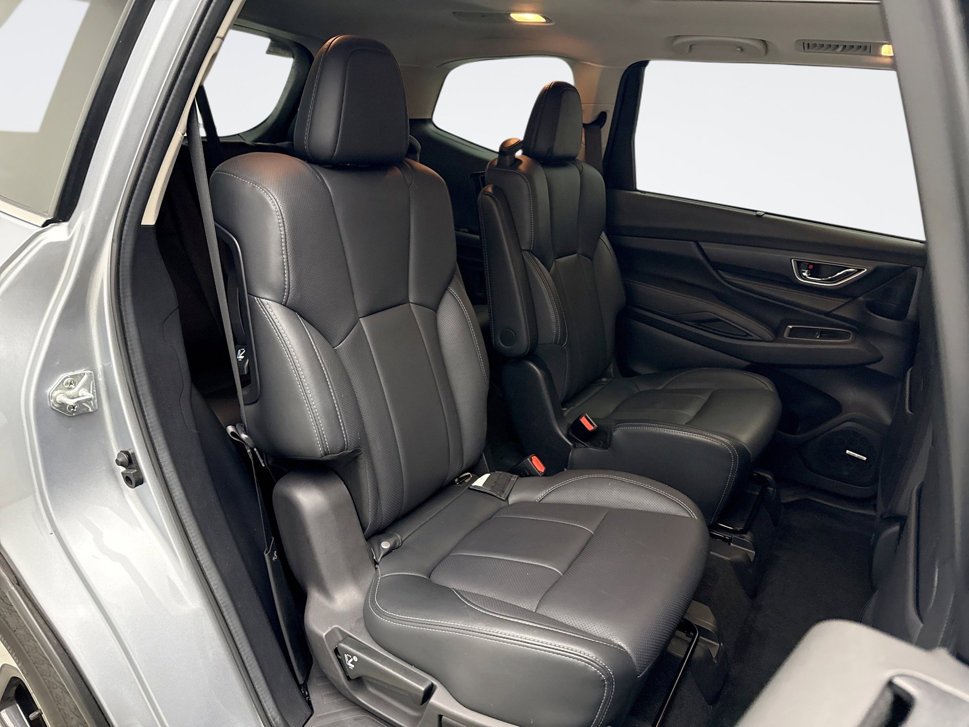 Used 2023 Subaru Ascent Limited w/ Technology Package image 19
