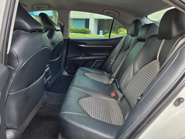 Used 2021 Toyota Camry SE w/ Convenience Package FWD image 13