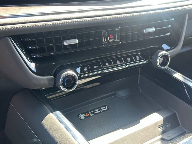 Certified 2025 Chevrolet Tahoe Premier AWD/4WD image 10