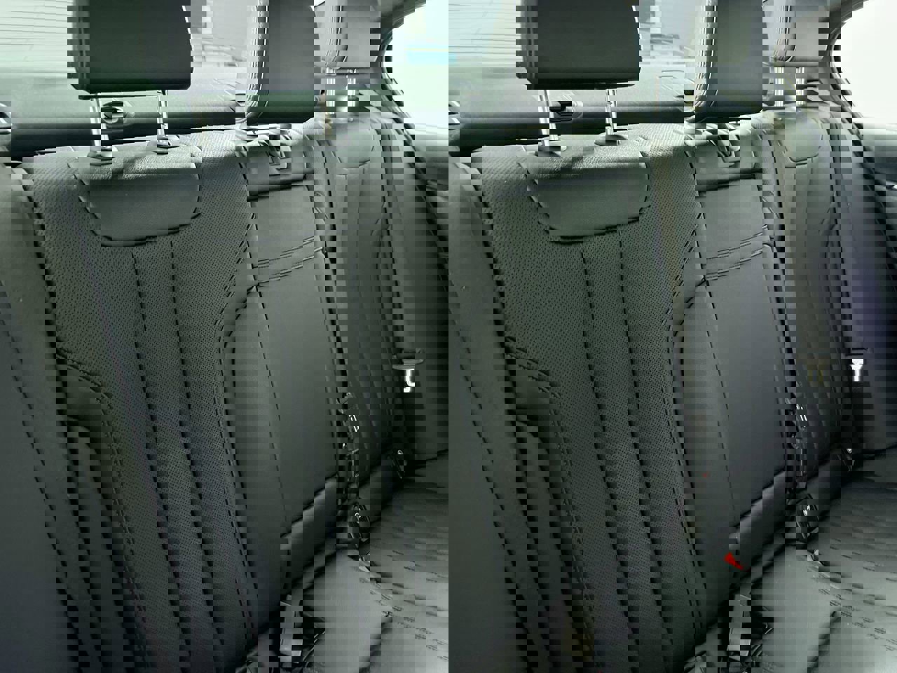 Used 2022 BMW 540i xDrive w/ Convenience Package image 30