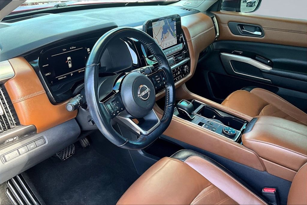 Used 2023 Nissan Pathfinder Platinum AWD/4WD image 18