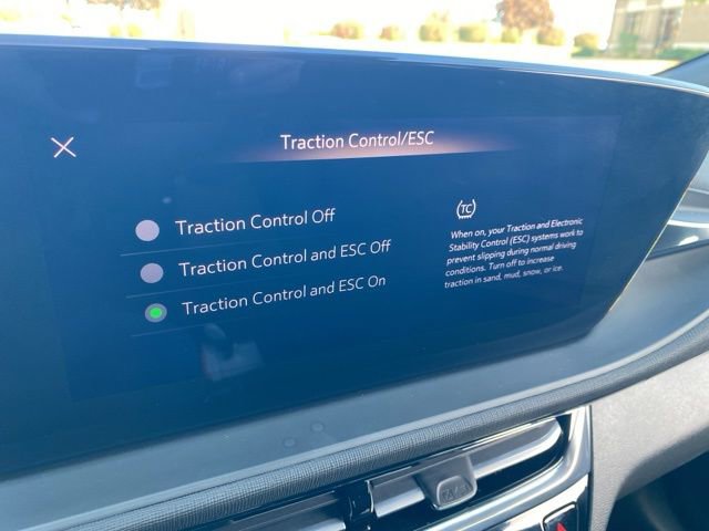 Used 2025 Buick Envista Sport Touring image 34