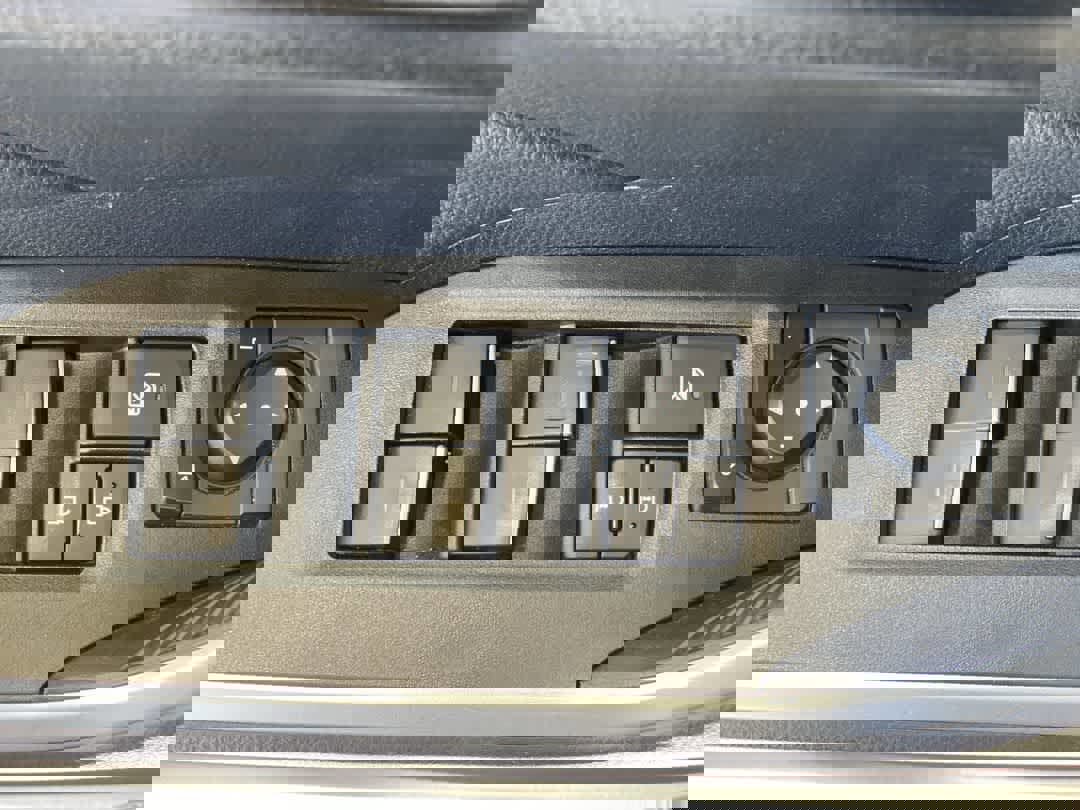 Used 2024 Toyota RAV4 XLE image 16