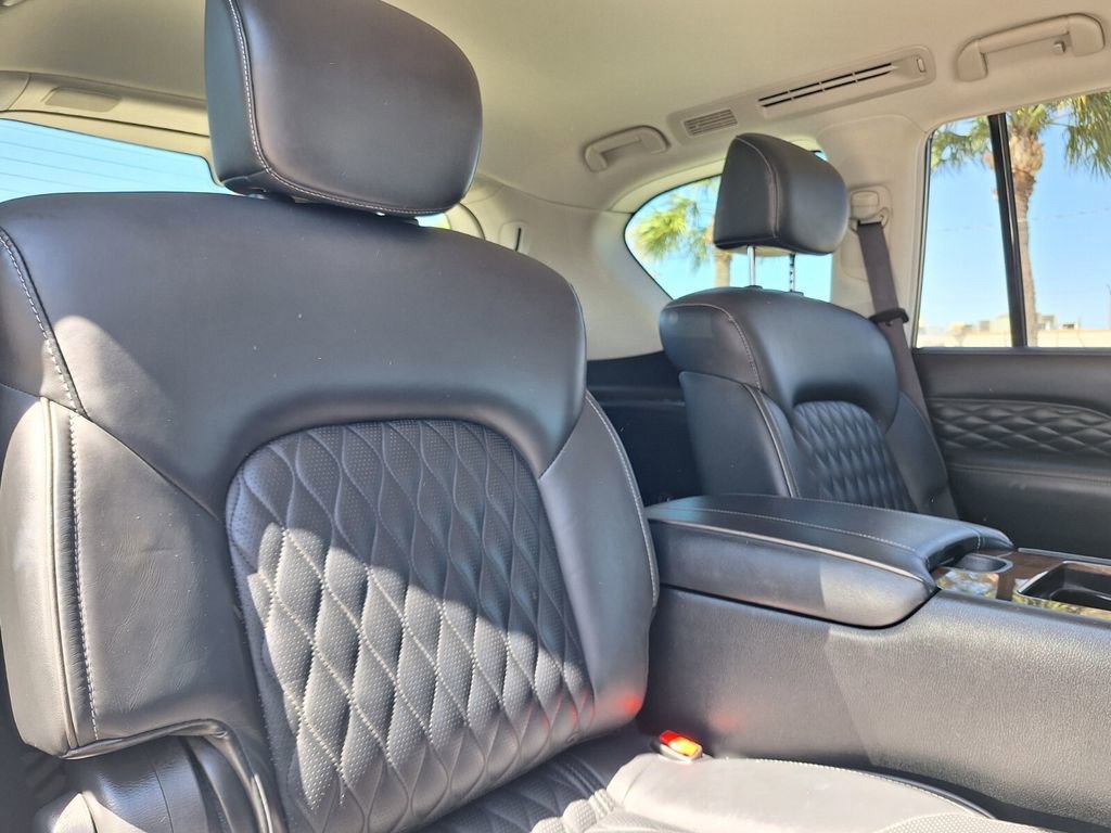 Used 2018 INFINITI QX80 2WD w/ Deluxe Technology Package image 32