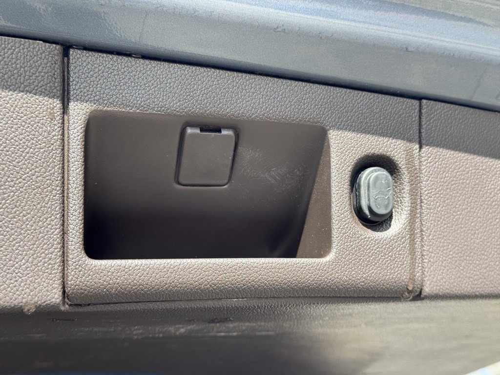 Used 2016 GMC Yukon XL Denali w/ Open Road Package image 48