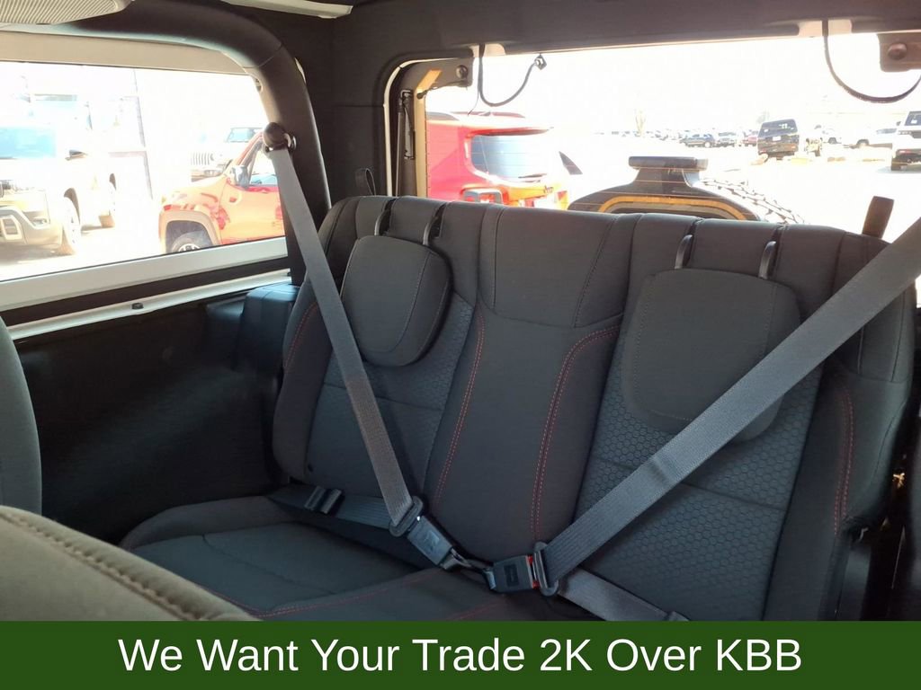 Used 2023 Jeep Wrangler Rubicon AWD/4WD image 20