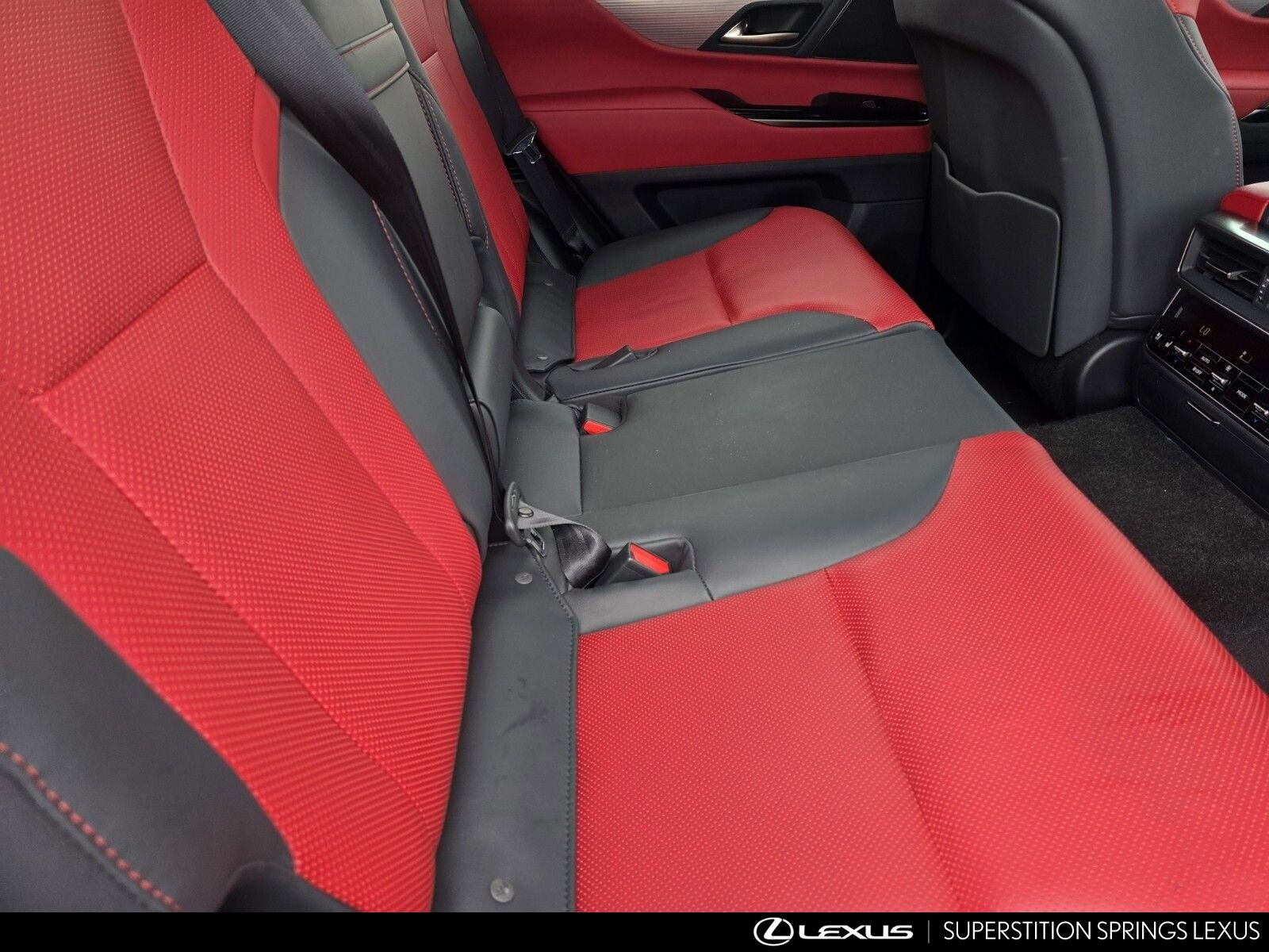 Certified 2025 Lexus LX 700h F Sport w/ Accessory Package (Z1) image 29