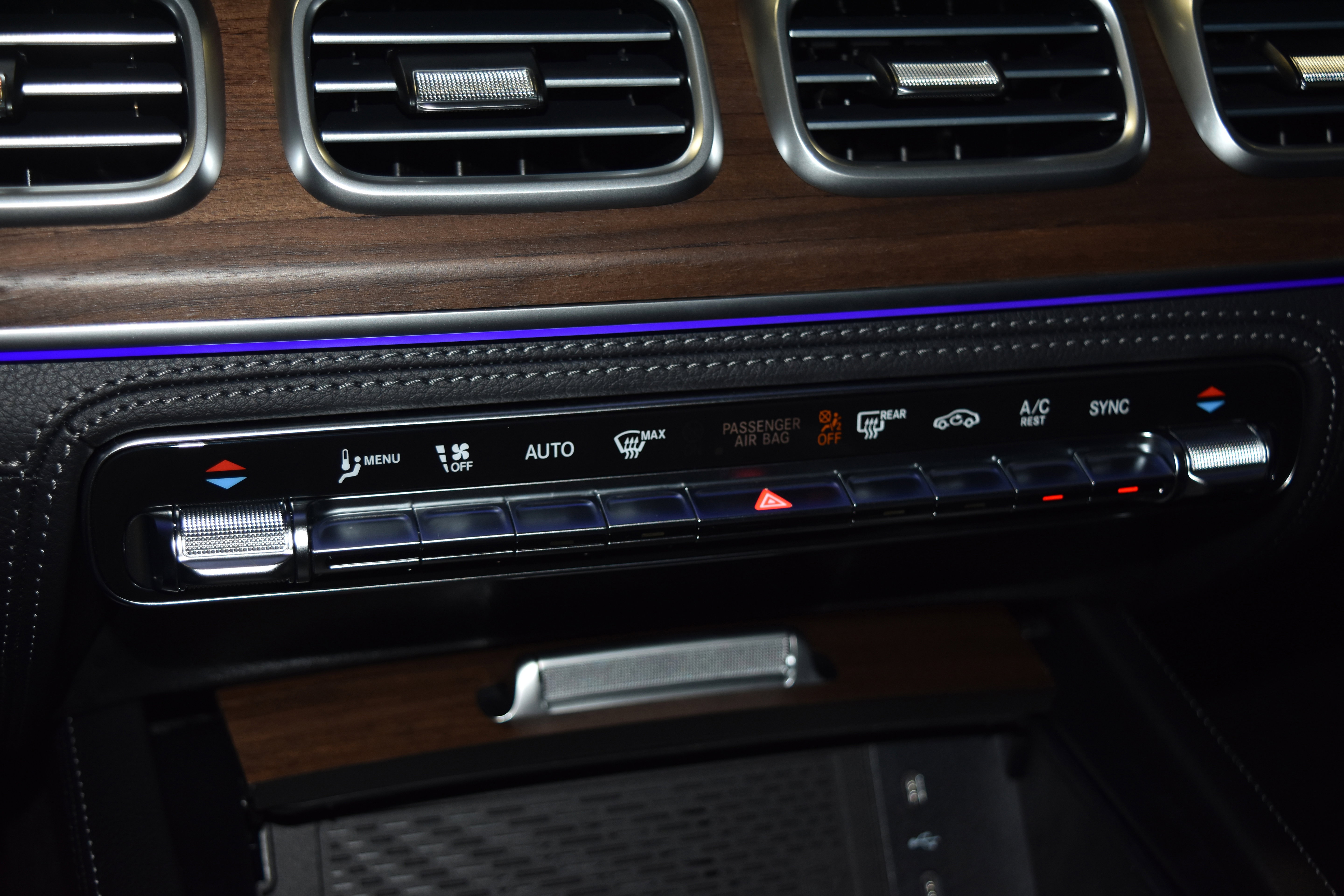 New 2026 Mercedes-Benz GLE 450 4MATIC image 12