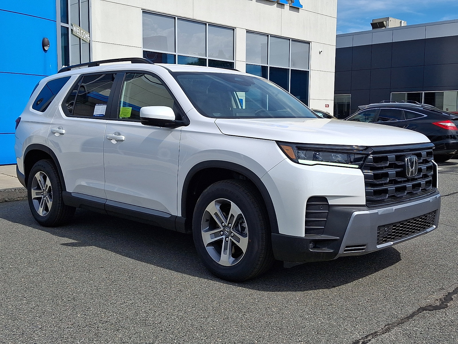 New 2026 Honda Pilot EX-L image 2
