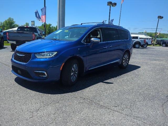 Used 2021 Chrysler Pacifica Limited FWD image 5