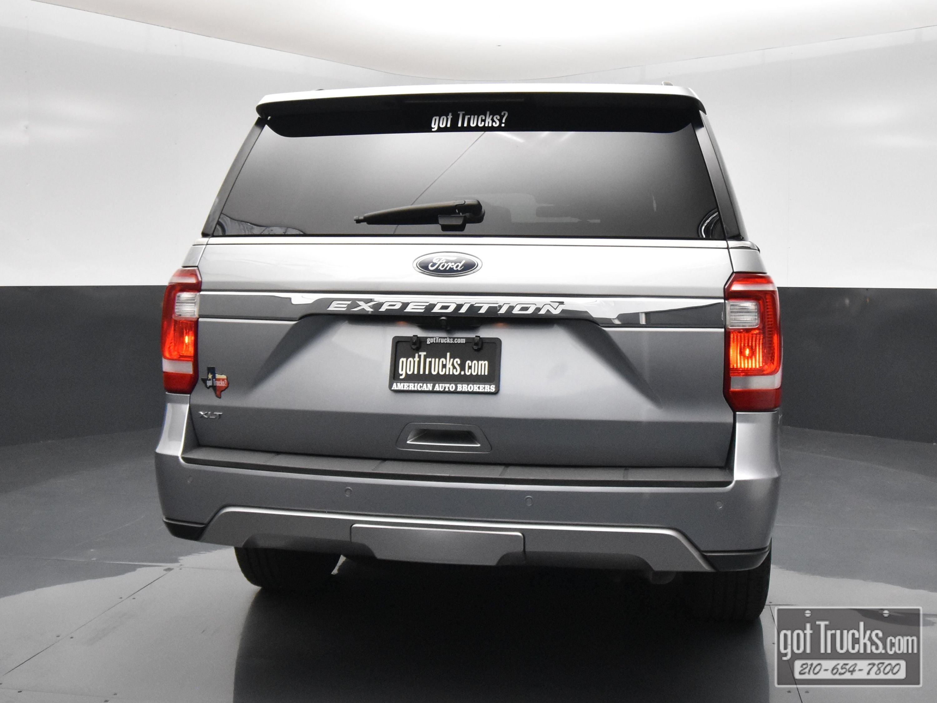 Used 2021 Ford Expedition XLT RWD image 6