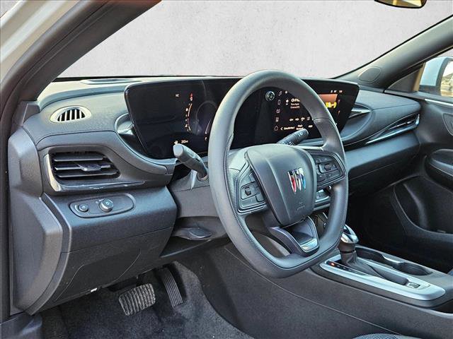Used 2025 Buick Envista Preferred FWD image 9