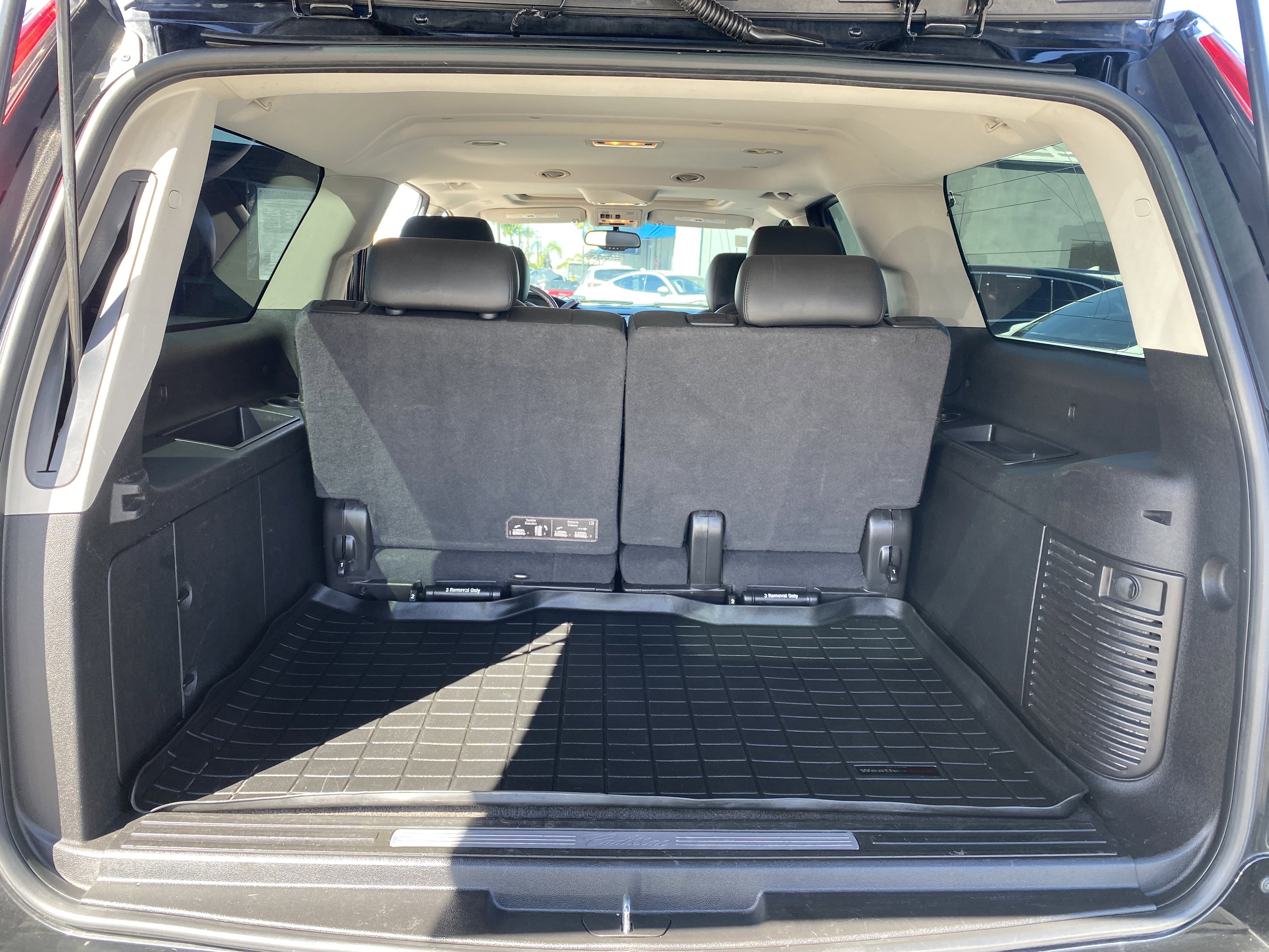 Used 2013 Cadillac Escalade ESV Luxury image 17