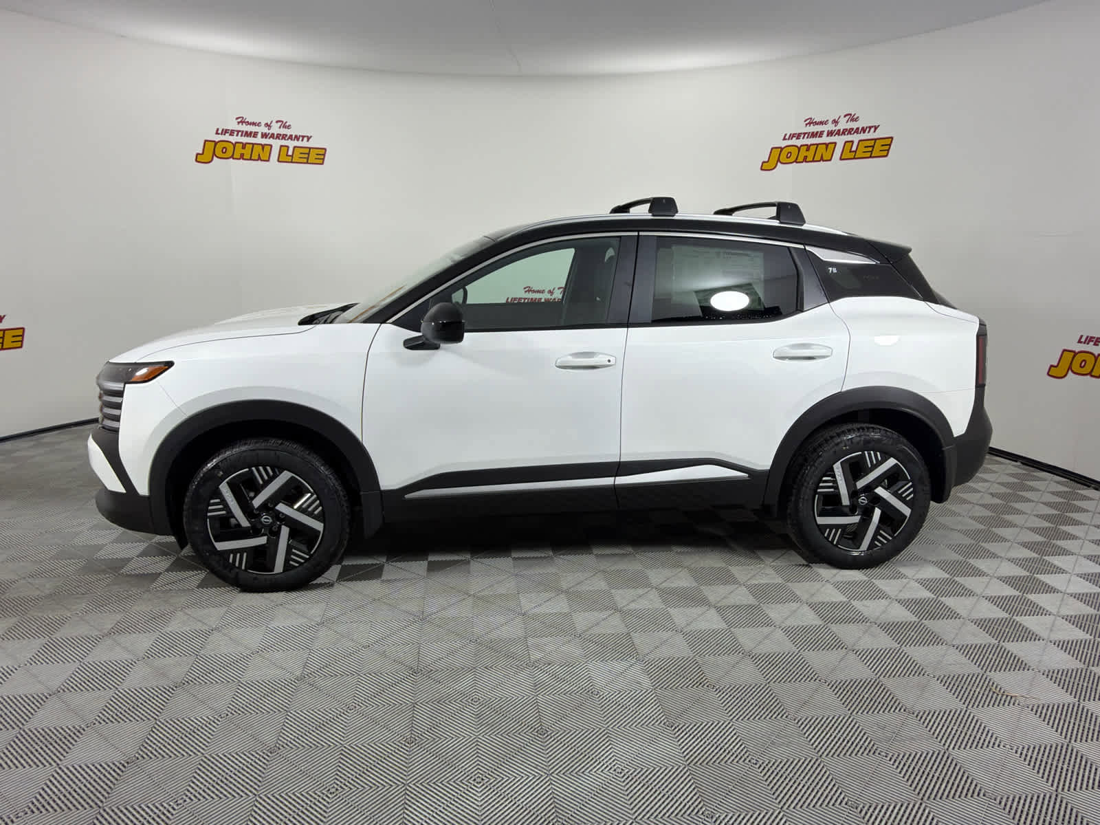 New 2026 Nissan Kicks SV w/ Cold Weather Package FWD image 2