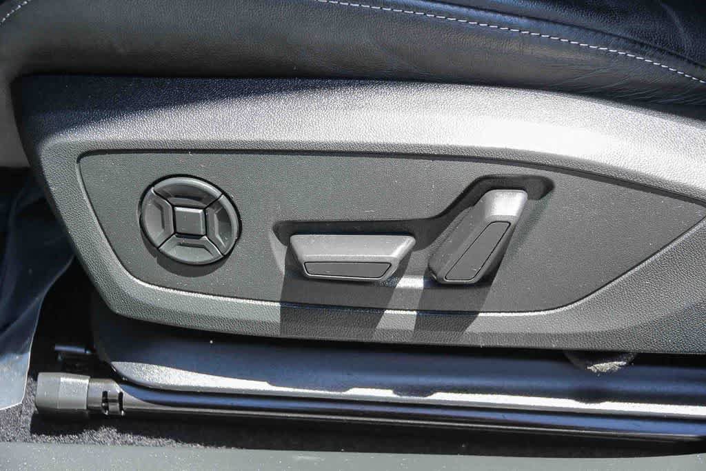Used 2023 Audi Q4 e-tron Premium Plus w/ Premium Plus AWD/4WD image 20