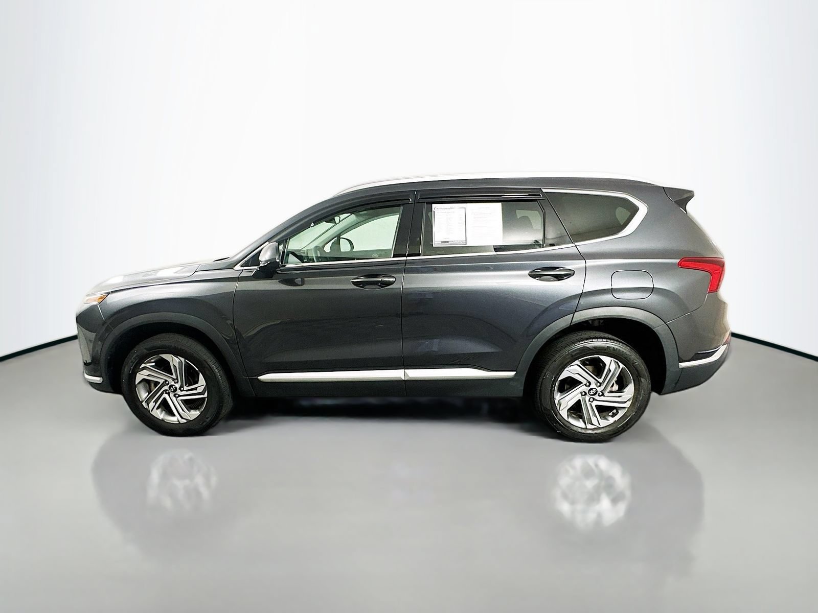 Used 2022 Hyundai Santa Fe SEL w/ Cargo Package AWD/4WD image 4