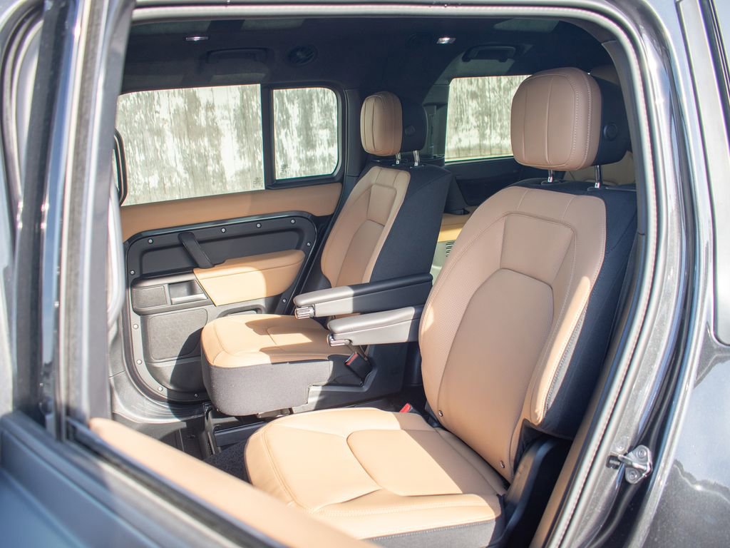 New 2026 Land Rover Defender 130 V8 image 22