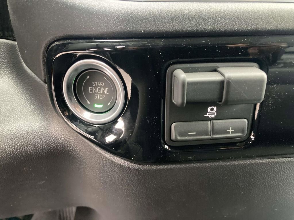 New 2026 GMC Sierra 3500 SLE AWD/4WD image 21