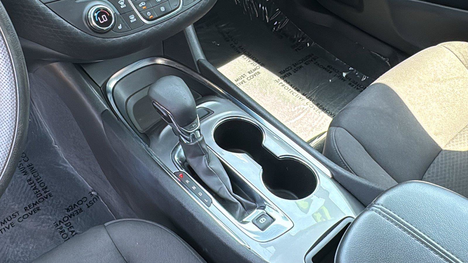 Used 2023 Chevrolet Malibu LT FWD image 19