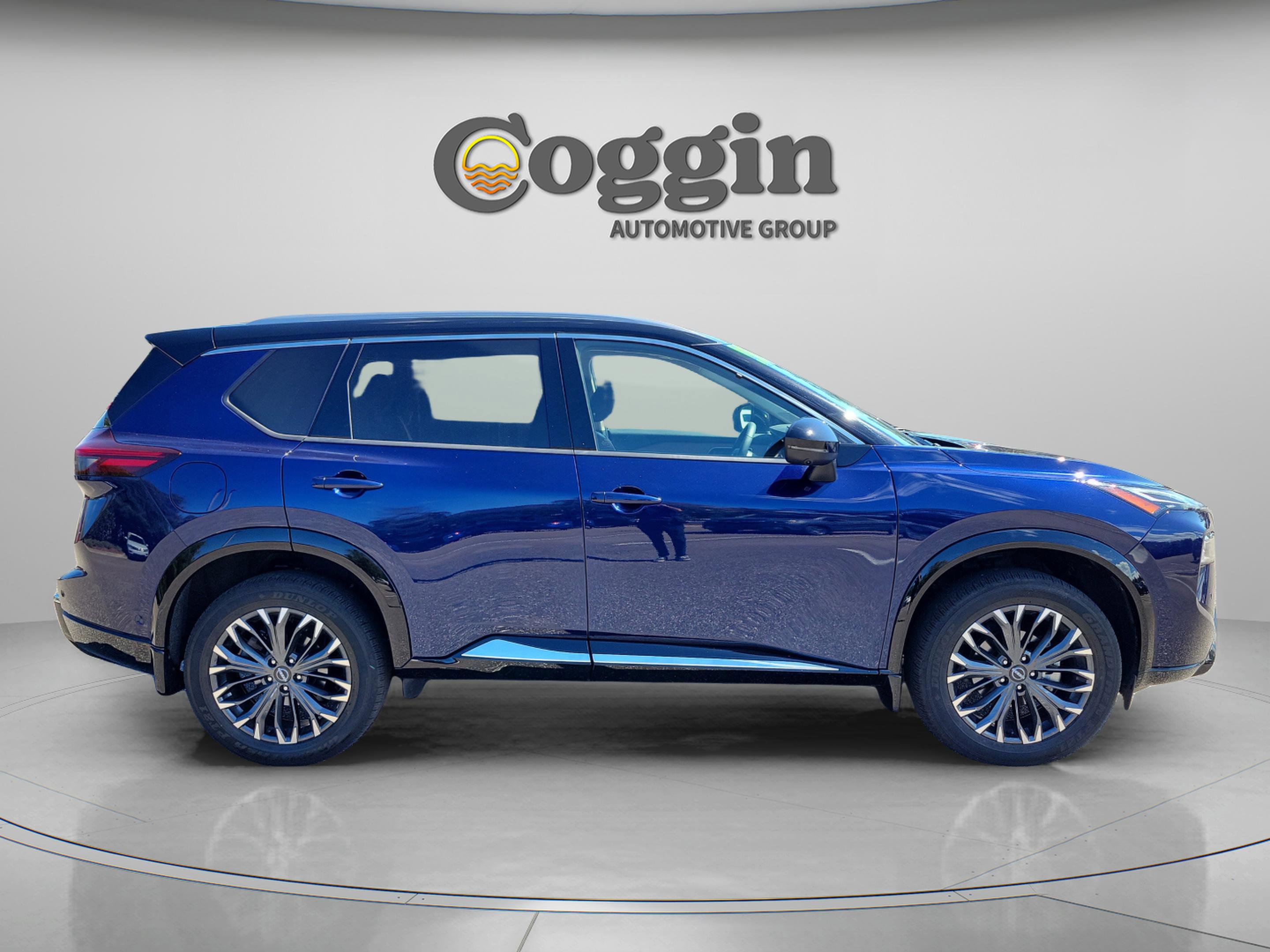 Used 2024 Nissan Rogue Platinum w/ Platinum Premium Package image 6