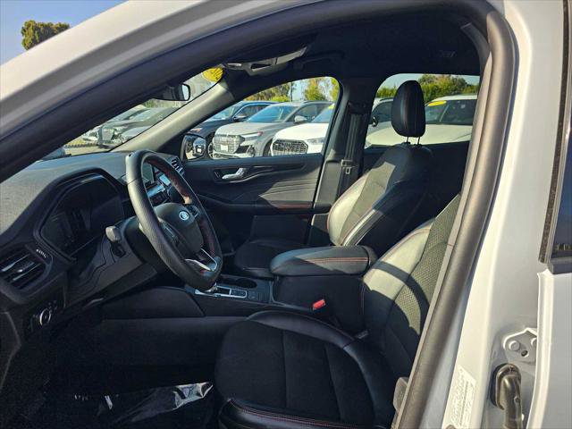 Used 2025 Ford Escape ST-Line Select AWD/4WD image 20