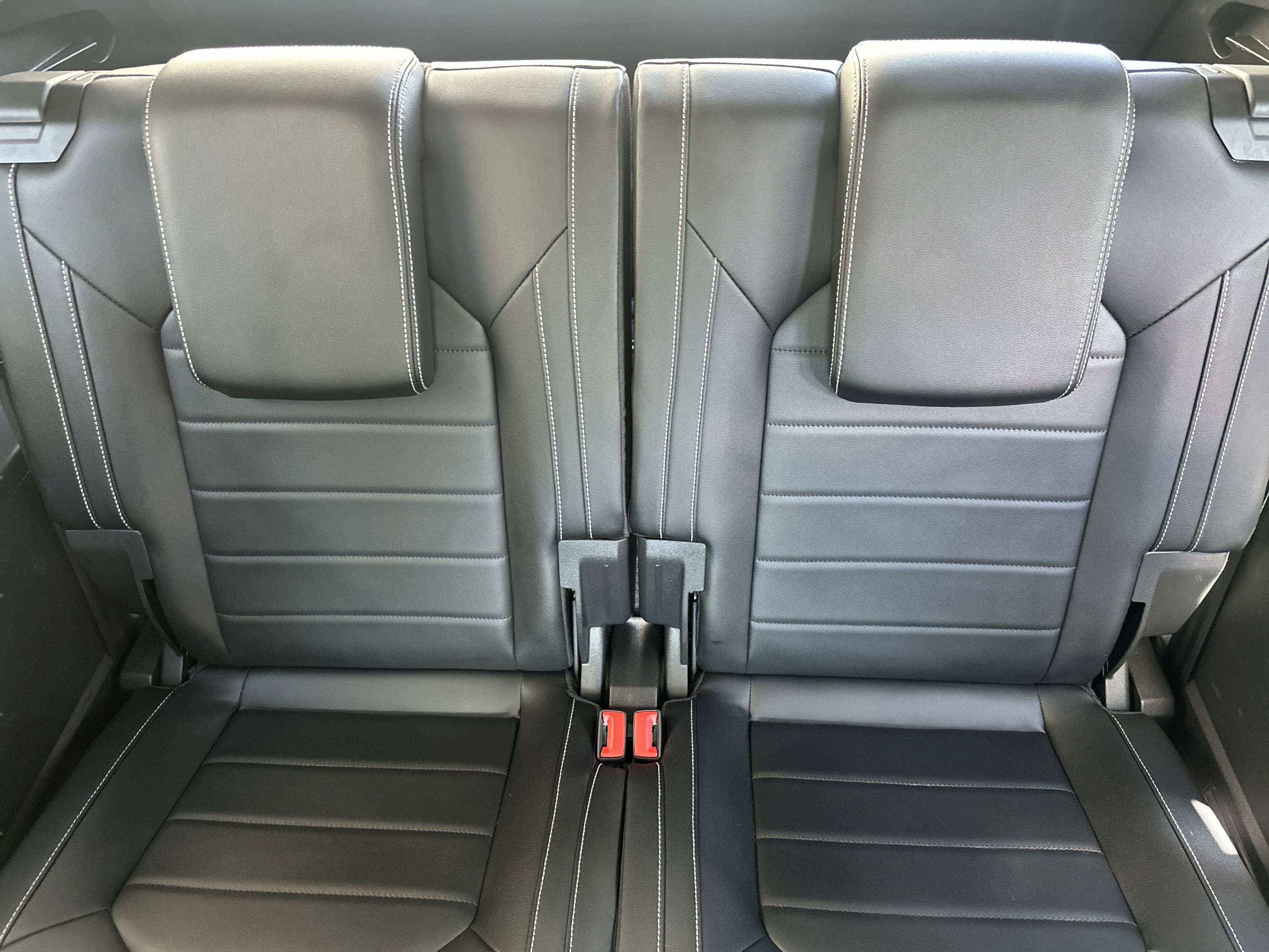 Used 2022 Volkswagen Atlas SEL Premium image 12