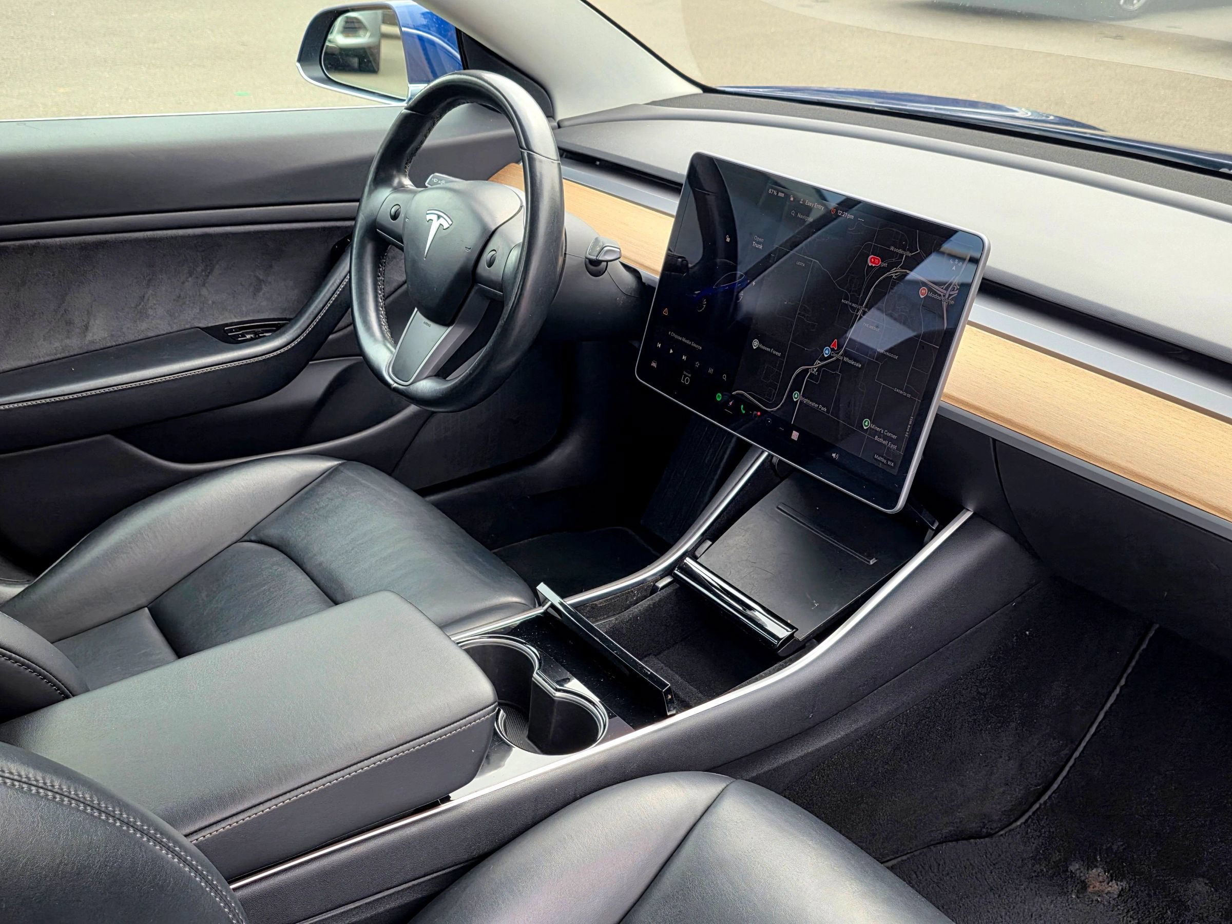 Used 2018 Tesla Model 3 Long Range RWD image 19