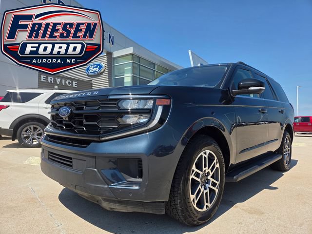 Used 2025 Ford Expedition Active AWD/4WD image 1